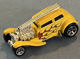 2007 Hot Wheels New Model Straight Pipes 12 Of 36 Yellow With Flames - Loose - £5.42 GBP