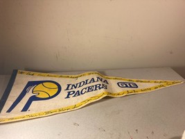 Vintage 1980&#39;s Indiana Pacers NBA Full Size Pennant w/Player Signatures Printed - £10.21 GBP