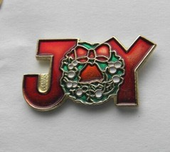 Christmas Wreath Xmas Joy To The World Lapel Pin Badge 1 Inch - £4.26 GBP
