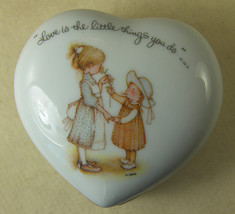 Holly Hobbie Heart Shaped Trinket Box Love is Little Things You Do 1973 Japan - £8.40 GBP