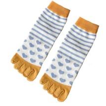 Hearts and Stripes Toe Socks (Adult Medium) - £3.19 GBP