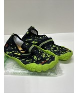 UBFEN Water Shoes for Kids Boys Girls Aqua Socks- Size 31 - $30.51 CAD
