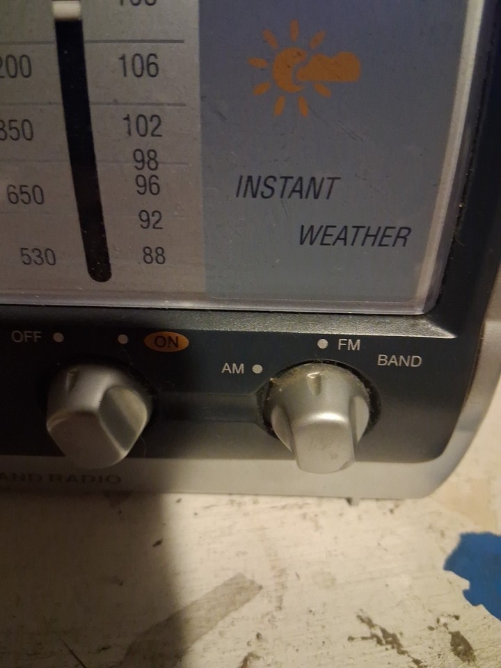 Emerson Radio AM/FM Weather Band Portable Radio Digital Clock Emergency Item image 3