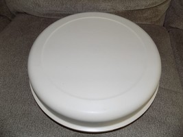 Vintage Tupperware Round Dip Chip Container 1666-5 Divided 7 Compartments EUC - £20.12 GBP