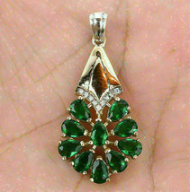 3.10CT Pear Cut Green Emerald Twisted Pendant 14K Yellow Gold Finish Free Chain - £99.40 GBP