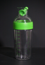 OXO Good Grips Salad Dressing Shaker, 1.5 cups / 12 oz  Clear with Green Lid - £10.11 GBP
