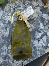 Possum Trot Valley Wine Bottle Shaped Glass Cheese Board with Spreader K... - $21.78