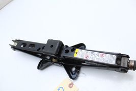 05-11 CADILLAC STS EMERGENCY SPARE TIRE JACK Q7796 image 9