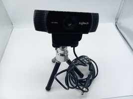 Logitech USB Webcam #1705LZ01B9N8/860-000527 with stand - £46.43 GBP