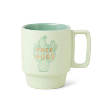 Vintage Sass Mug 12oz - Free Hugs - £20.97 GBP