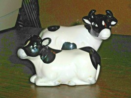 Otagiri Cow Salt Pepper Shaker Set Figural Cows Lovers Figurine W STICKERS - $15.33
