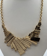 Jewelry Necklace Gold Tone Flat Geometric Design Hammered Riveted Striated - £7.59 GBP