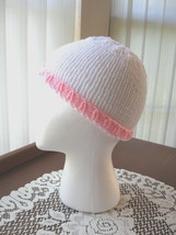 Hand Knitted Child&#39;s Acrylic Yarn Beanie Hat - White with Pink Trim - £17.63 GBP