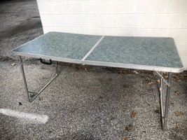 Vintage Métal Aluminium Voyage Camper Camping Léger Pliable Table Fabriqué USA - £107.69 GBP