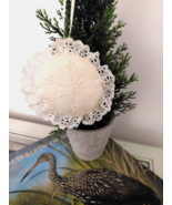 Handmade Ivory White Candlewick Pincushion Christmas Tree Ornament Pione... - $236.38 MXN