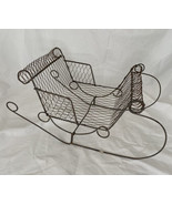 VTG Primitive WIRE METAL CHRISTMAS HOLIDAY SLEIGH BASKET Pot PLANTER CRAFTS - $24.69