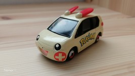 Pokemon Nintendo Tomica PRASLE CAR P-02 Creatures Game Freak Toyota 2005... - $331.71 MXN