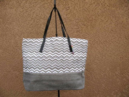 Gray and White Chevron Straw Shopper Beach Gym Tote Bag Large Handbag Bi... - $11.87