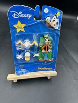 Disney Skydivers Donald &amp; Goofy Action Figures New in Package parachute toss up - £7.78 GBP