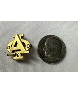 VTG Peggy Peck A0E Sorority College lapel school vintage pin 2/2/91 - €94,95 EUR