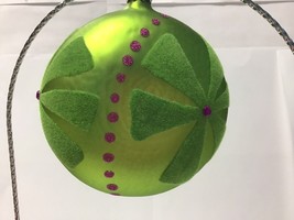 Department 56 green disc flocked Christmas glass ornament 4 1/2” 5636992A - $213.23 MXN