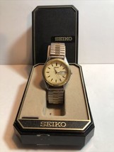 Seiko Mens 7N43-8199 Quartz Watch 2 Tone Stretch Band Dial Day Date Working - £28.30 GBP