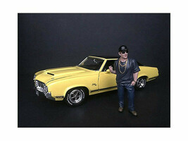 Hanging Out II Juan Figurine One Eighteen Scale Diorama - $23.59