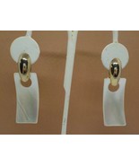 SNAP POST CHANGEABLE EARRINGS GOLD COLORED TEARDROP W/ PEARL COLORED DANGLE - £17.57 GBP