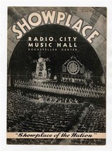 Radio City Music Hall SHOWPLACE 1942 Bambi Mrs Miniver Garson Pidgeon - $17.82