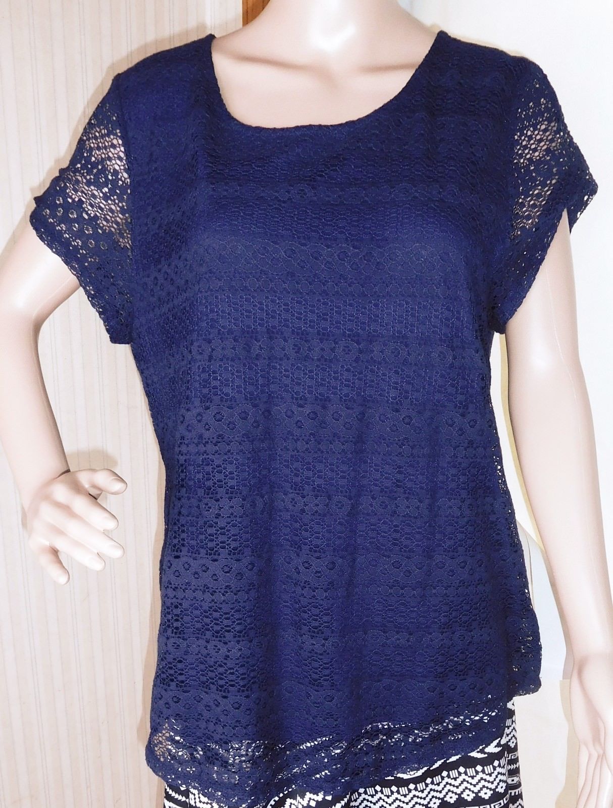 Leo &amp; Nicole Women&#39;s Knit Top - Navy Blue Size L - Cotton Blend - Lined - $11.97
