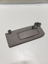 Passenger Sun Visor With Illumination Fits 04-06 VOLVO 40 SERIES 396073 - $18.96