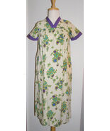 VINTAGE LATE 1950’s “GOLDEN LOTUS AT WAIKIKI” HAWAIIAN MUUMUU DRESS-PURP... - $8.91