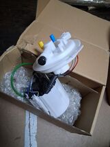 Fuel Pump Module Assembly for 2011-2012 Chevy Malibu L4 2.4L E4050M 1358... - $50.49