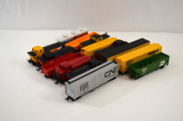 Bachmann Train Cars CP CN Rail HO Gauge Caboose Tank Reefer Freight Box ... - £94.56 GBP
