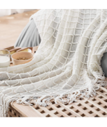 BEDSURE ACRYLIC THROW BLANKET WHITE 50 X 60 NEW IN BOX - $27.08 CAD