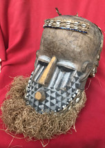 Outstanding Kuba Tribe Ceremonial Ancestor Mask With Raffia Beads &amp; Shells - £156.21 GBP