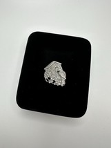 Vintage 1997 Birds And Blooms Lapel Pin 3.2cm - €6,64 EUR