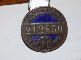 Vintage 1921 New York Licensed Chauffeur Round Metal Pin - $638.09 MXN
