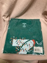 Limited Edition 23 Christmas Holiday Lights 7-ELEVEN T-SHIRT Top Green Size L - £11.61 GBP