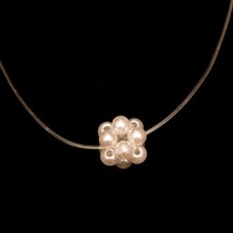 Faux Pearl Flower Invisible line Choker - £9.38 GBP