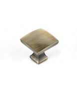 8 Pack Richelieu BP7653 Transitional Square Metal Knobs - $1,277.58 MXN