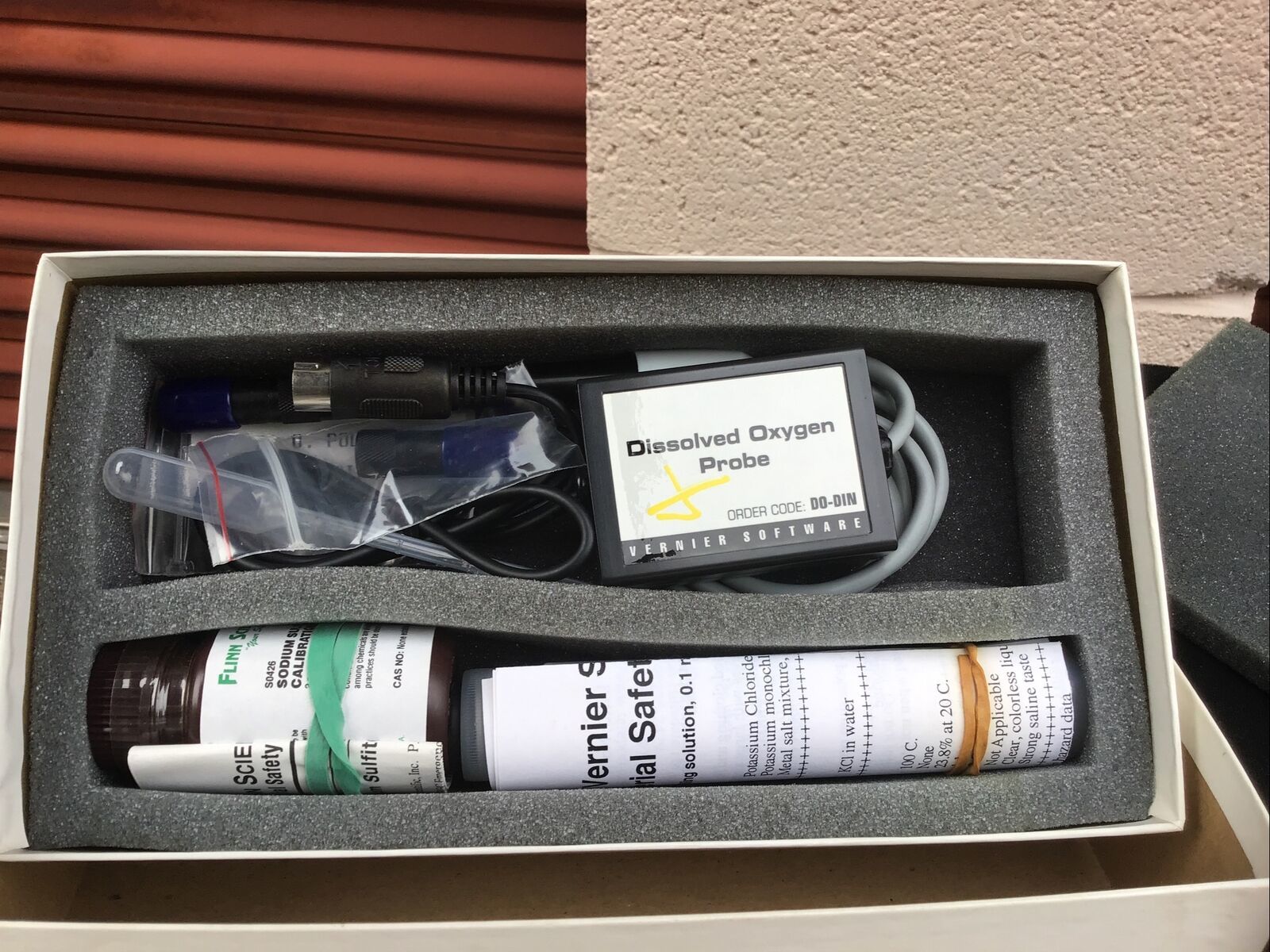 Vernier Software Dissolved Oxygen Probe DO-DIN - $70.13