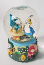 Disney Alice In Wonderland Caterpillar Enesco Musical  &quot;I&#39;m Late&quot; Snow G... - £58.10 GBP
