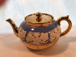 Copper Luster 5 Inch Tea Pot  Illegible Mark England - £31.31 GBP