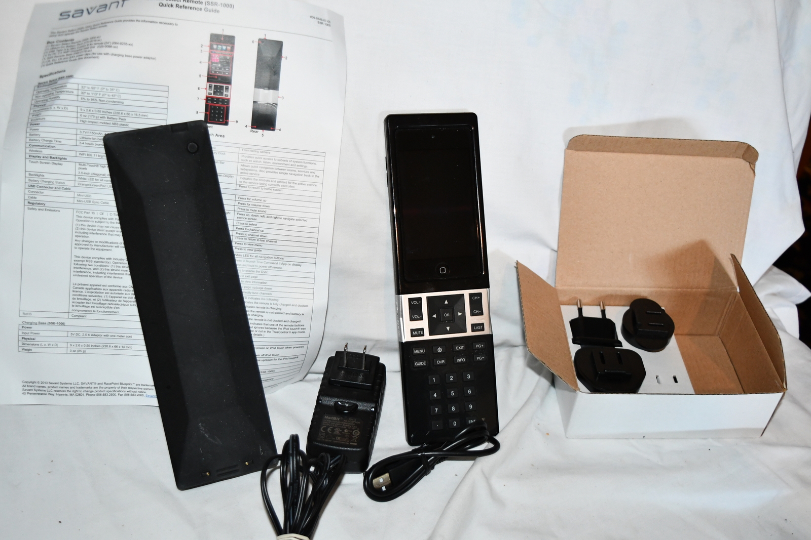 Original Savant SSR-1000-00 Rev 15 Remote Control with SSB-1000-00 Base 11/22  			