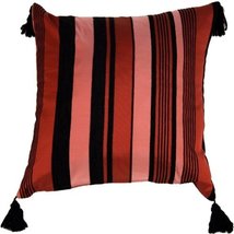 PILLOW DÉCOR Dramatic Stripes Accent Pillow - $1,108.35 MXN