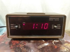 Spartus Vintage 1979 Woodgrain Alarm Clock Model 21-3001-190 - £15.73 GBP
