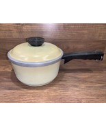 Vintage Club Cookware Aluminum 2 Quart Sauce Pan &amp; Lid Yellow - $452.18 MXN