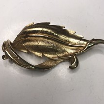 Vintage Monet Leaf Brooch Large Brushed Gold Tone - £13.44 GBP