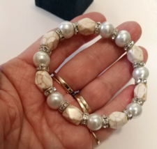 Gem-Stone Beads Cream w/White Pearl Bracelet Sparkling Rhinestones Stretch OOAK - £15.45 GBP